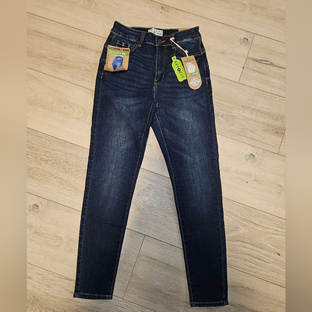 Wax Jean Butt, I Love You! Skinny Blue Jeans Juniors 5/27 NWT